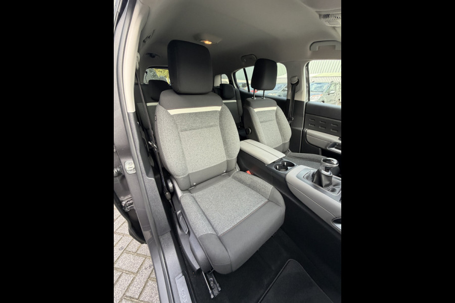 Citroën C5 Aircross 130pk Business (Trekhaak - Camera - Automatische Airco - Navigatie - Parkeersensoren V+A - Apple Carplay - 18"incl 4S)