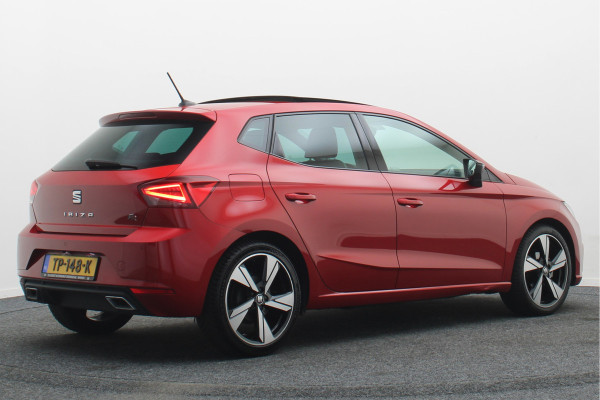 Seat Ibiza 1.0 TSI FR Business Intense Panoramadak, Camera, ACC, Beats Audio, Apple CarPlay, 18"