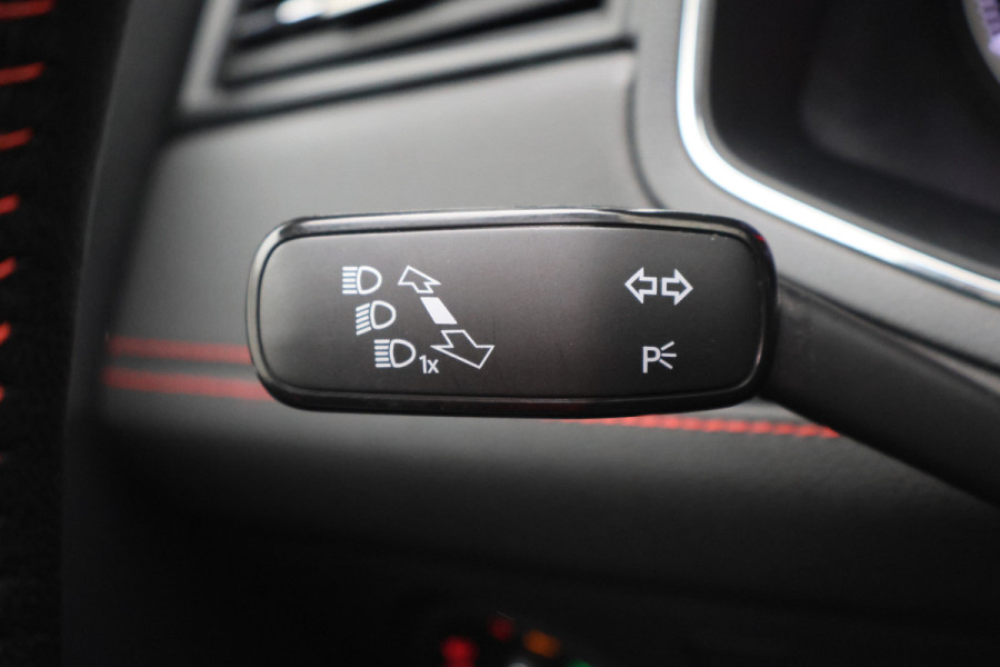 Seat Ibiza 1.0 TSI FR Business Intense Panoramadak, Camera, ACC, Beats Audio, Apple CarPlay, 18"