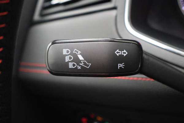 Seat Ibiza 1.0 TSI FR Business Intense Panoramadak, Camera, ACC, Beats Audio, Apple CarPlay, 18"