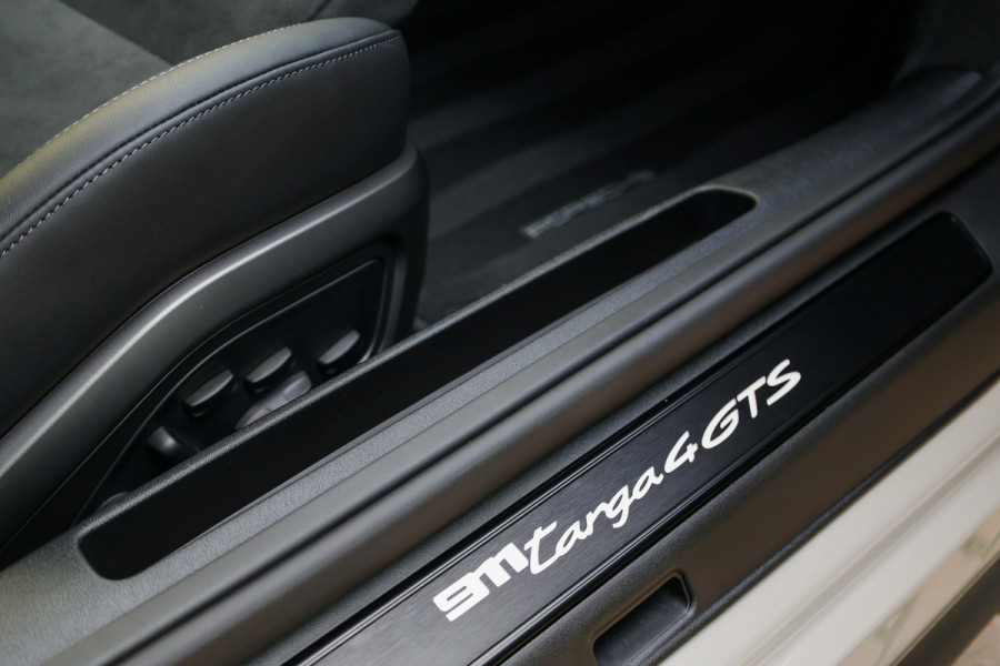 Porsche 911 3.6 T-Hybrid 4 GTS | NAP | LIFT | 360 | MEMORY | BOSE |