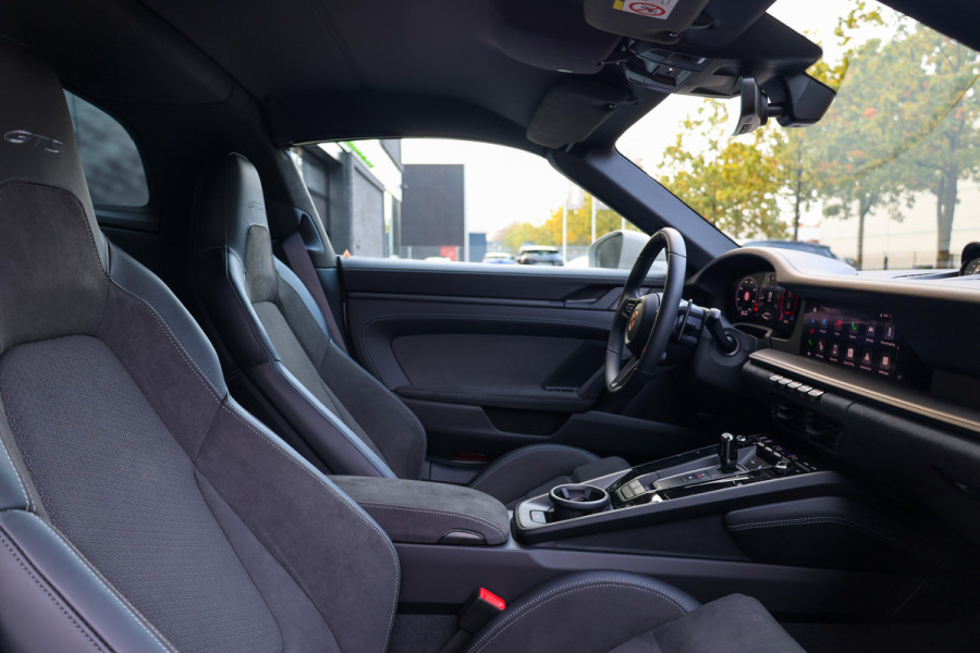 Porsche 911 3.6 T-Hybrid 4 GTS | NAP | LIFT | 360 | MEMORY | BOSE |