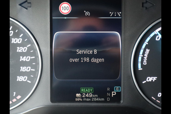 Mercedes-Benz eSprinter 320 81 kWh RWD L2H2 - Trekhaak - Winter pakket