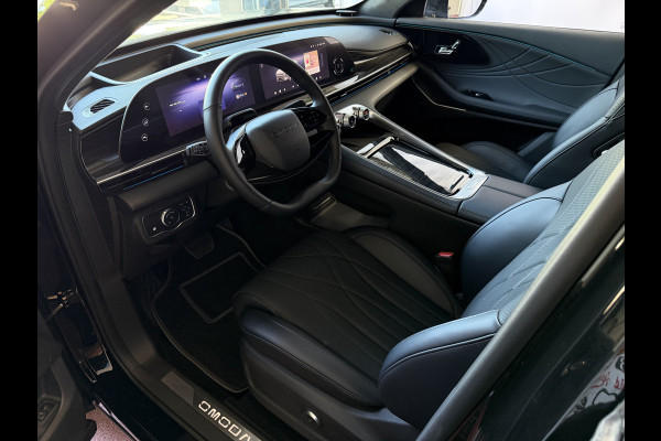 Omoda 9 OMODA 9 PREMIUM AWD 538 PK | LUXE PHEV SUV | 145 KM ELEKTRISCH | MASSAGE | VERWARMD & GEVENTILEERD 4WD 4X4