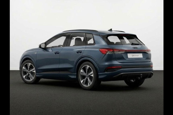 Audi Q4 e-tron S edition performance 82 kWh 286 pk | Optiekpakket zwart | Techniekpakket plus | Lichtpakket plus ambient light | Trekhaak |