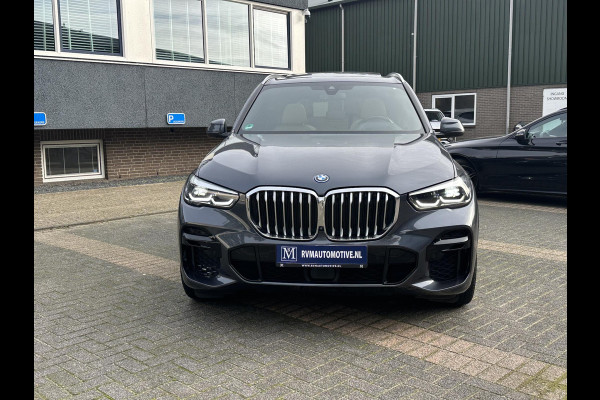 BMW X5 xDrive 45e M Sport SOH 100% | PANORAMADAK | ADAPTIVE M ONDERSTEL | HEAD-UP | LUCHTVERING | MEMORY COMFORT STOELEN |