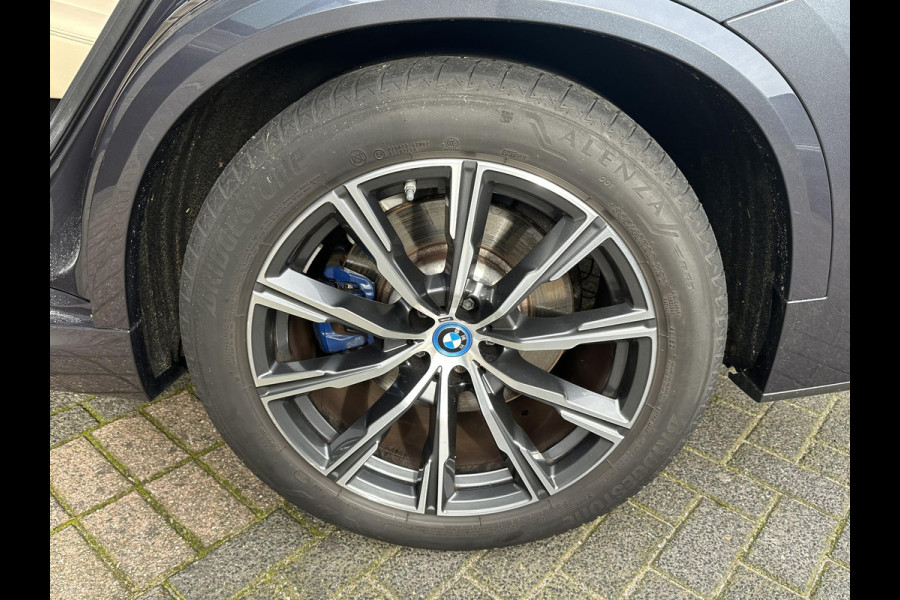 BMW X5 xDrive 45e M Sport SOH 100% | PANORAMADAK | ADAPTIVE M ONDERSTEL | HEAD-UP | LUCHTVERING | MEMORY COMFORT STOELEN |
