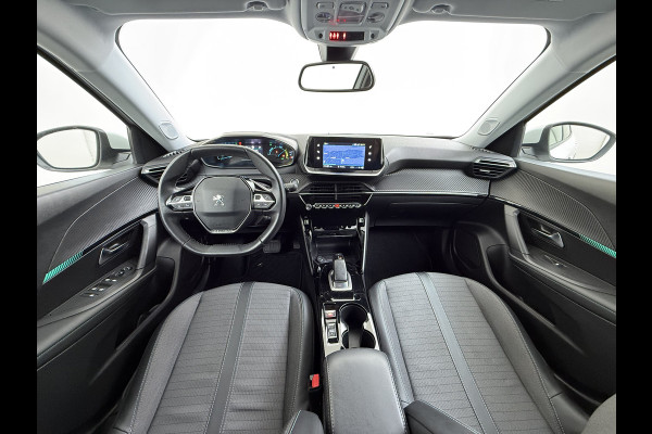 Peugeot e-2008 EV Allure Pack 50kWh Trekhaak 3D-Navi 360°Camera Apple Carplay Android Auto Ecc SOH 88% Regen-Lichtsensor Privacy Glas Led Isofix Bluetooth Cruise Control 1e Eigenaar Dealeronderhouden Origineel Nederlandse Auto