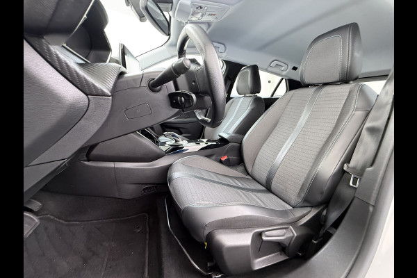 Peugeot e-2008 EV Allure Pack 50kWh Trekhaak 3D-Navi 360°Camera Apple Carplay Android Auto Ecc SOH 88% Regen-Lichtsensor Privacy Glas Led Isofix Bluetooth Cruise Control 1e Eigenaar Dealeronderhouden Origineel Nederlandse Auto