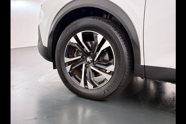 Peugeot e-2008 EV Allure Pack 50kWh Trekhaak 3D-Navi 360°Camera Apple Carplay Android Auto Ecc SOH 88% Regen-Lichtsensor Privacy Glas Led Isofix Bluetooth Cruise Control 1e Eigenaar Dealeronderhouden Origineel Nederlandse Auto