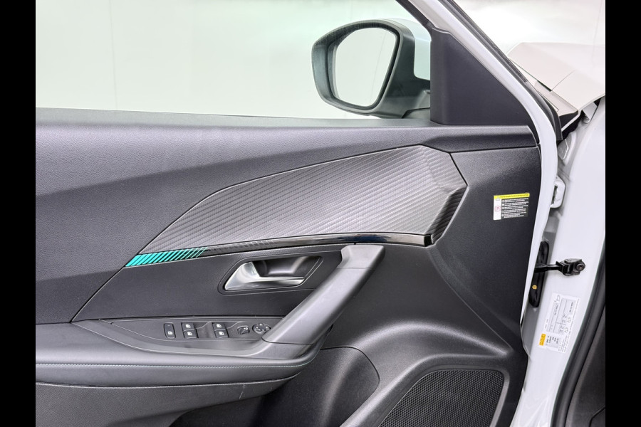 Peugeot e-2008 EV Allure Pack 50kWh Trekhaak 3D-Navi 360°Camera Apple Carplay Android Auto Ecc SOH 88% Regen-Lichtsensor Privacy Glas Led Isofix Bluetooth Cruise Control 1e Eigenaar Dealeronderhouden Origineel Nederlandse Auto