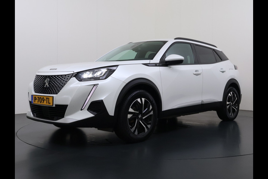 Peugeot e-2008 EV Allure Pack 50kWh Trekhaak 3D-Navi 360°Camera Apple Carplay Android Auto Ecc SOH 88% Regen-Lichtsensor Privacy Glas Led Isofix Bluetooth Cruise Control 1e Eigenaar Dealeronderhouden Origineel Nederlandse Auto