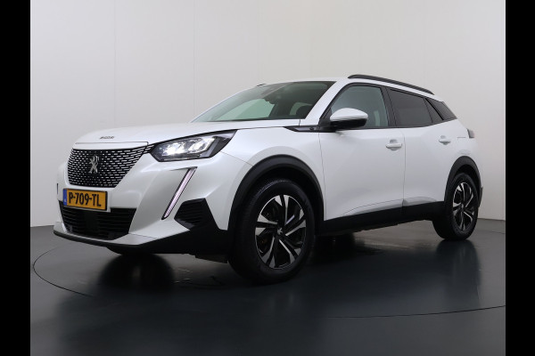 Peugeot e-2008 EV Allure Pack 50kWh Trekhaak 3D-Navi 360°Camera Apple Carplay Android Auto Ecc SOH 88% Regen-Lichtsensor Privacy Glas Led Isofix Bluetooth Cruise Control 1e Eigenaar Dealeronderhouden Origineel Nederlandse Auto