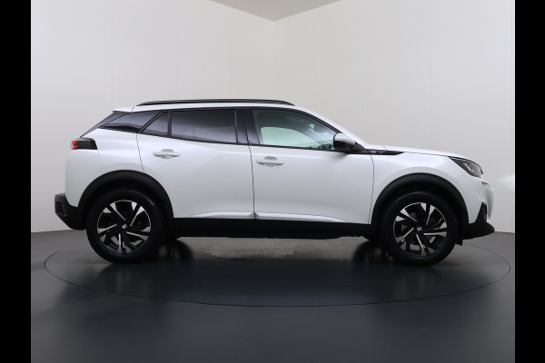 Peugeot e-2008 EV Allure Pack 50kWh Trekhaak 3D-Navi 360°Camera Apple Carplay Android Auto Ecc SOH 88% Regen-Lichtsensor Privacy Glas Led Isofix Bluetooth Cruise Control 1e Eigenaar Dealeronderhouden Origineel Nederlandse Auto