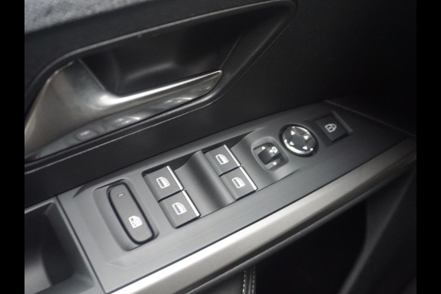 Peugeot E-5008 GT Exclusive 73 kWh 7p Panoramadak | Afn. Trekhaak