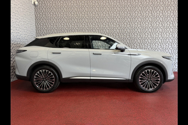 Omoda 9 OMODA 9 PREMIUM AWD 538 PK 145 KM ELEC 1000 KM TOTAAL 4WD 4X4