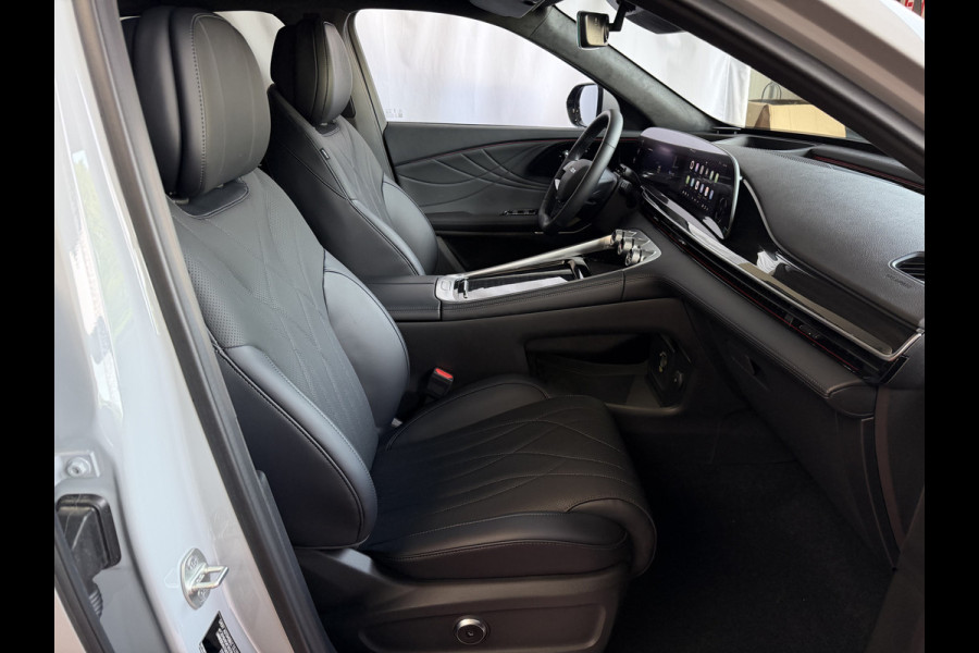 Omoda 9 OMODA 9 PREMIUM AWD 538 PK 145 KM ELEC 1000 KM TOTAAL 4WD 4X4
