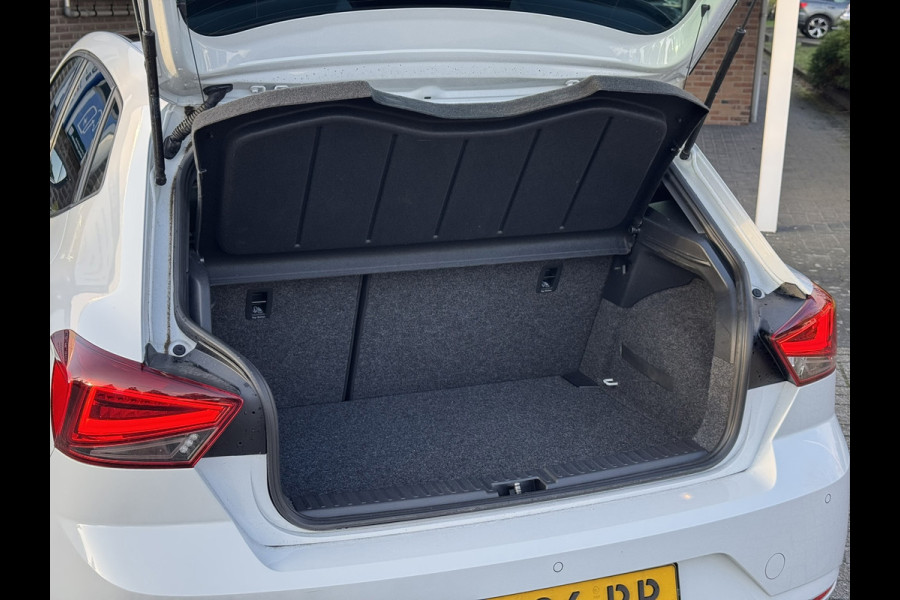 Seat Ibiza 1.0 TSI FR Business Intense Plus | Pano, Carplay/Android, ACC, Camera, Leder/Alc., Virt. Cockp., Stoelverw., Beats |