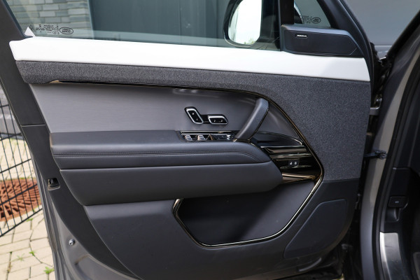 Land Rover Range Rover Sport 3.0 P440e Dynamic HSE | BTW! | NAP | PANO | 4 X STOELKOELING | SOFTCLOSE | 22 INCH | 360 | HUD