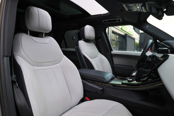 Land Rover Range Rover Sport 3.0 P440e Dynamic HSE | BTW! | NAP | PANO | 4 X STOELKOELING | SOFTCLOSE | 22 INCH | 360 | HUD