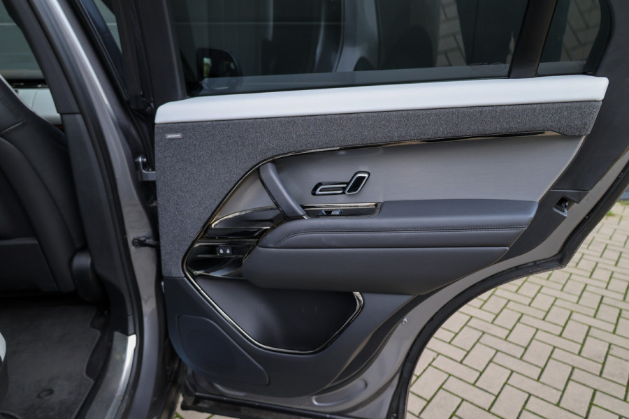 Land Rover Range Rover Sport 3.0 P440e Dynamic HSE | BTW! | NAP | PANO | 4 X STOELKOELING | SOFTCLOSE | 22 INCH | 360 | HUD