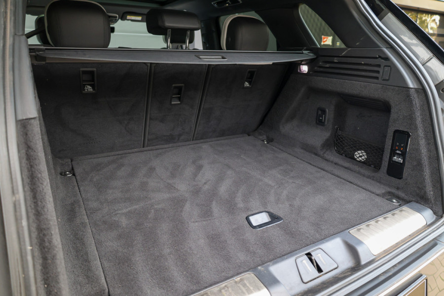 Land Rover Range Rover Sport 3.0 P440e Dynamic HSE | BTW! | NAP | PANO | 4 X STOELKOELING | SOFTCLOSE | 22 INCH | 360 | HUD