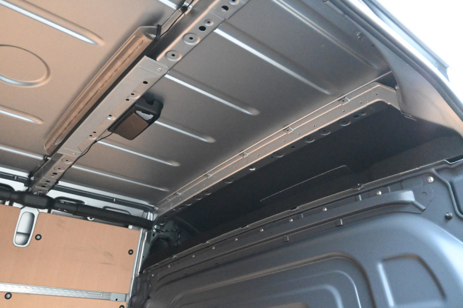 Mercedes-Benz Sprinter 317 CDI L2H2 Pro LED, Geveerde stoel, Navigatie met camera
