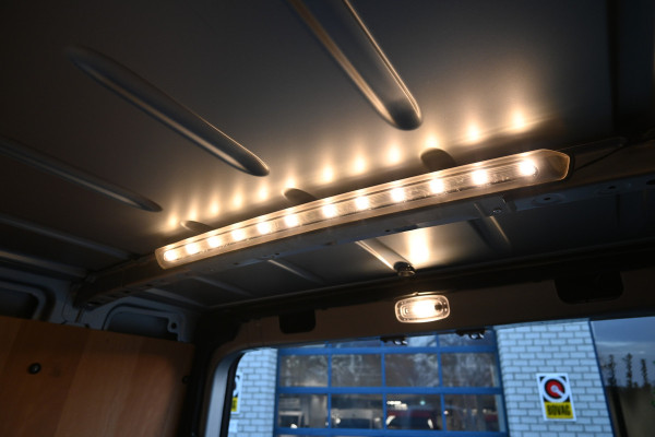 Mercedes-Benz Sprinter 317 CDI L2H2 Pro LED, Geveerde stoel, Navigatie met camera