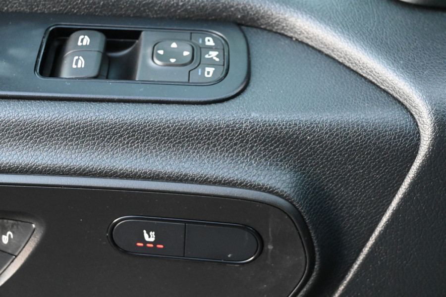 Mercedes-Benz Sprinter 317 CDI L2H2 Pro LED, Geveerde stoel, Navigatie met camera