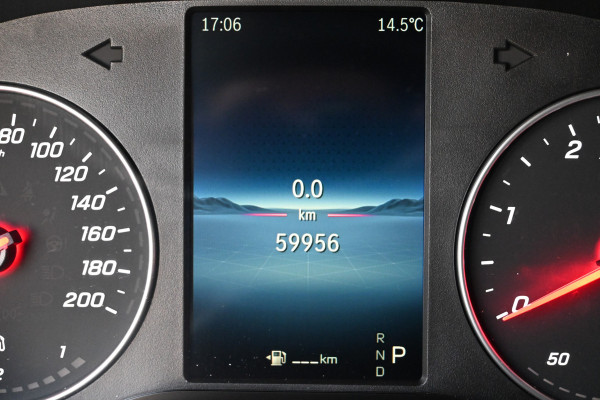 Mercedes-Benz Sprinter 317 CDI L2H2 Pro LED, Geveerde stoel, Navigatie met camera