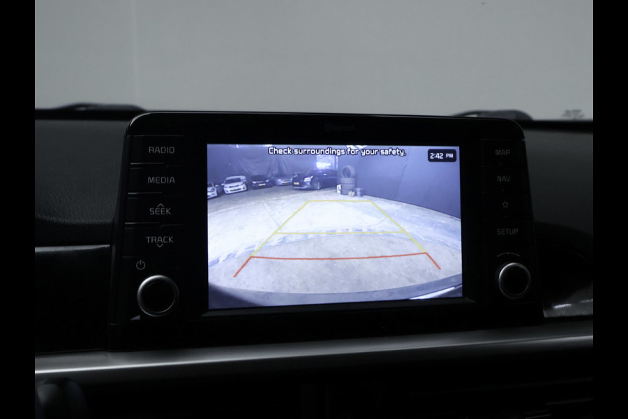 Kia Picanto 1.0 CVVT ComfortPlusLine Navigator Sport (APPLE CARPLAY,NAVI,CAMERA,CLIMATE,CRUISE,SPORTSTOELEN,LM VELGEN,NETTE STAAT)