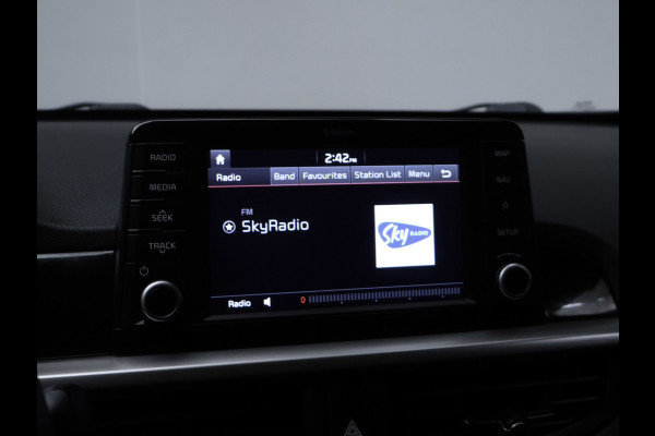 Kia Picanto 1.0 CVVT ComfortPlusLine Navigator Sport (APPLE CARPLAY,NAVI,CAMERA,CLIMATE,CRUISE,SPORTSTOELEN,LM VELGEN,NETTE STAAT)