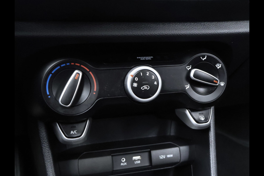 Kia Picanto 1.0 CVVT ComfortPlusLine Navigator Sport (APPLE CARPLAY,NAVI,CAMERA,CLIMATE,CRUISE,SPORTSTOELEN,LM VELGEN,NETTE STAAT)