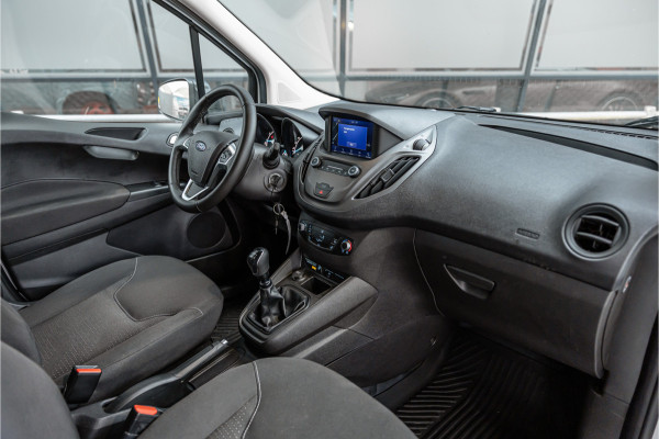 Ford Transit Courier 1.0 100 PK | Benzine | Navigatie | CarPlay | PDC | Stoelverwarming | Cruise control | MF Stuur | Airco | Nieuwe APK | Dealer onderhouden