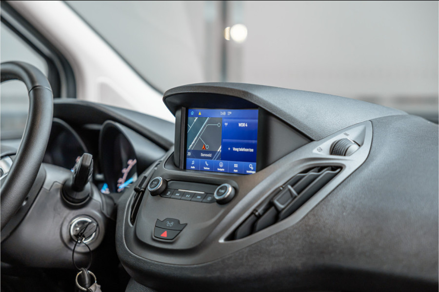 Ford Transit Courier 1.0 100 PK | Benzine | Navigatie | CarPlay | PDC | Stoelverwarming | Cruise control | MF Stuur | Airco | Nieuwe APK | Dealer onderhouden