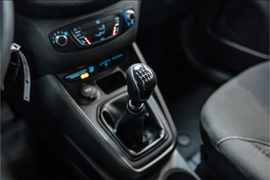 Ford Transit Courier 1.0 100 PK | Benzine | Navigatie | CarPlay | PDC | Stoelverwarming | Cruise control | MF Stuur | Airco | Nieuwe APK | Dealer onderhouden