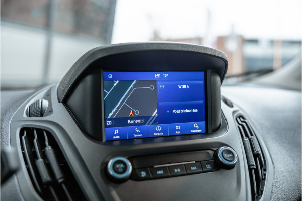 Ford Transit Courier 1.0 100 PK | Benzine | Navigatie | CarPlay | PDC | Stoelverwarming | Cruise control | MF Stuur | Airco | Nieuwe APK | Dealer onderhouden