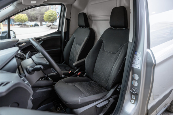 Ford Transit Courier 1.0 100 PK | Benzine | Navigatie | CarPlay | PDC | Stoelverwarming | Cruise control | MF Stuur | Airco | Nieuwe APK | Dealer onderhouden