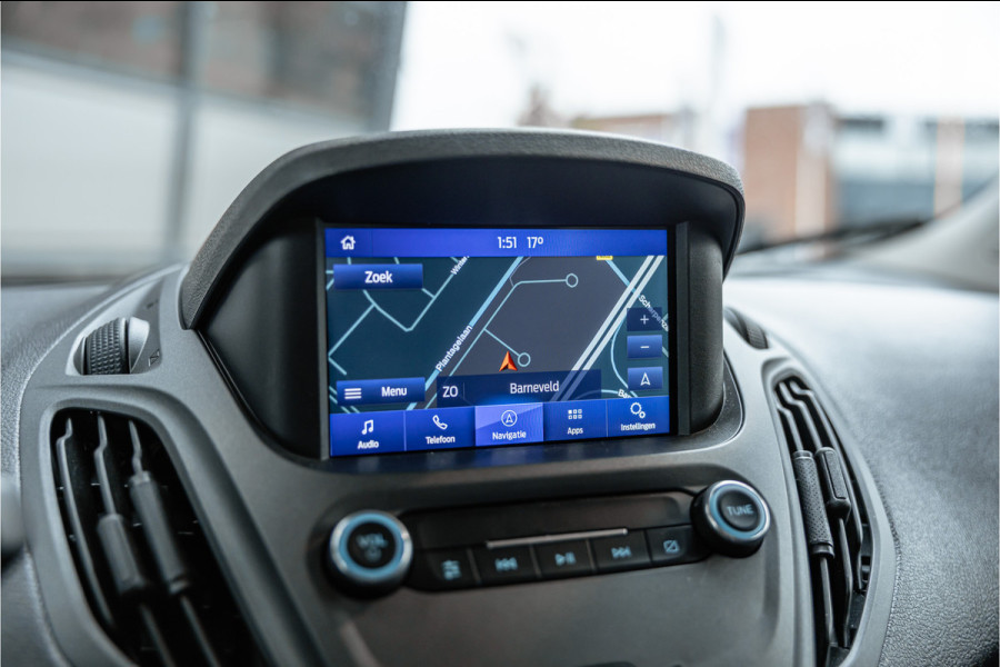 Ford Transit Courier 1.0 100 PK | Benzine | Navigatie | CarPlay | PDC | Stoelverwarming | Cruise control | MF Stuur | Airco | Nieuwe APK | Dealer onderhouden