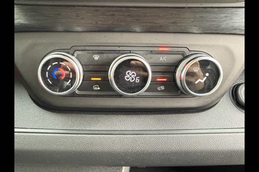 Renault Trafic 52kWh 150PK L2H1 Elektrisch 294km WLTP 98% (SOH) Cruise Control Navigatie Laadkabel Camera LED Parkeersensoren voor achter Mistl