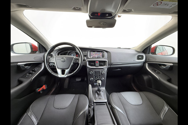 Volvo V40 1.5T 123PK Automaat Trekhaak Navi Bluetooth Pdc Cruise Control Inscription Isofix Lmv Led 1.500KG Trekgewicht