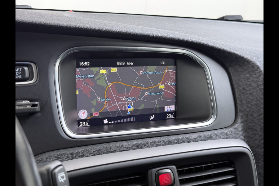 Volvo V40 1.5T 123PK Automaat Trekhaak Navi Bluetooth Pdc Cruise Control Inscription Isofix Lmv Led 1.500KG Trekgewicht
