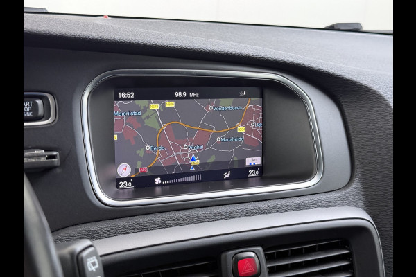 Volvo V40 1.5T 123PK Automaat Trekhaak Navi Bluetooth Pdc Cruise Control Inscription Isofix Lmv Led 1.500KG Trekgewicht