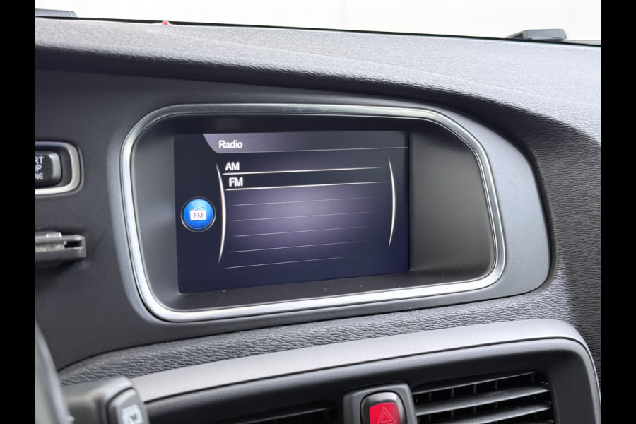 Volvo V40 1.5T 123PK Automaat Trekhaak Navi Bluetooth Pdc Cruise Control Inscription Isofix Lmv Led 1.500KG Trekgewicht
