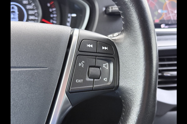 Volvo V40 1.5T 123PK Automaat Trekhaak Navi Bluetooth Pdc Cruise Control Inscription Isofix Lmv Led 1.500KG Trekgewicht