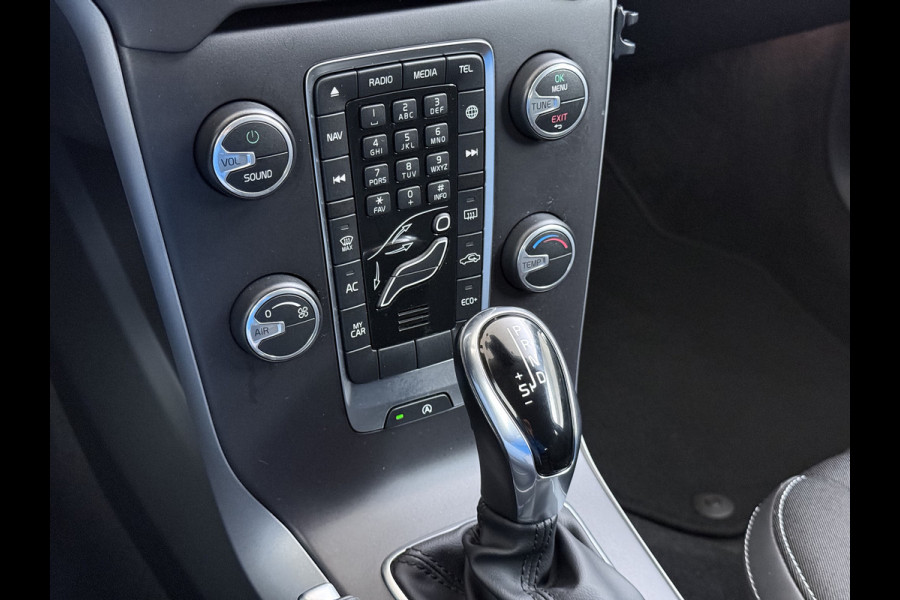 Volvo V40 1.5T 123PK Automaat Trekhaak Navi Bluetooth Pdc Cruise Control Inscription Isofix Lmv Led 1.500KG Trekgewicht