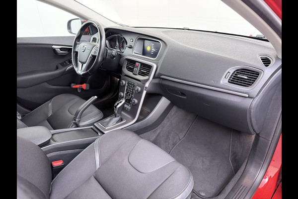 Volvo V40 1.5T 123PK Automaat Trekhaak Navi Bluetooth Pdc Cruise Control Inscription Isofix Lmv Led 1.500KG Trekgewicht
