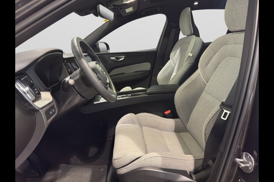Volvo XC60 T6 Aut. Long Range Ultimate Dark ACC Stoelverwarming Trekhaak 350pk