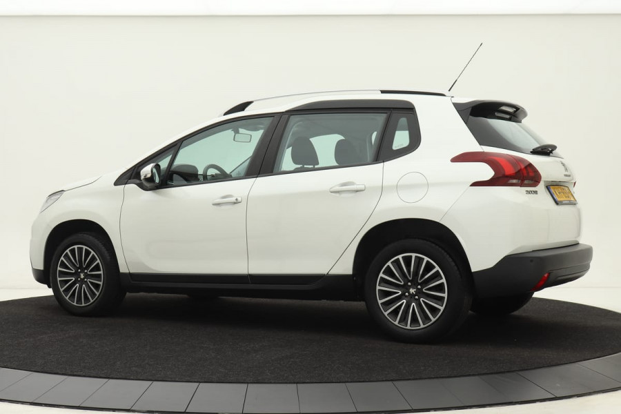 Peugeot 2008 1.2 PureTech Blue Lion | Navigatie | Automaat | Dealer onderhouden | Blanc Nacré | Airco