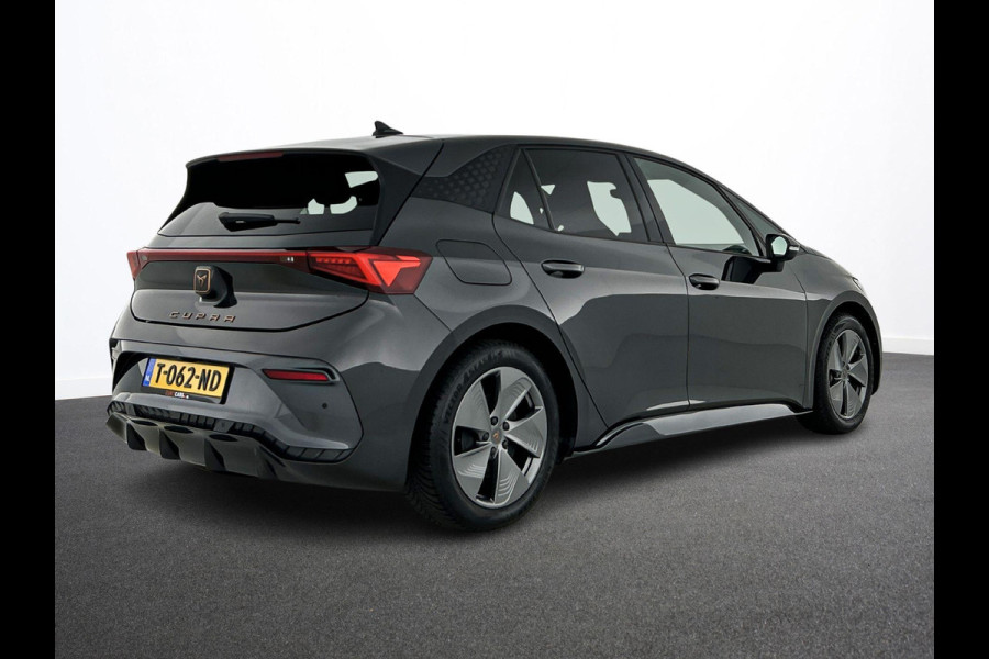 CUPRA Born Business 62 kWh Airco Climate control Navigatie Carplay Adaptive Cruise Control Ambient Light Parkeersensoren Camera
